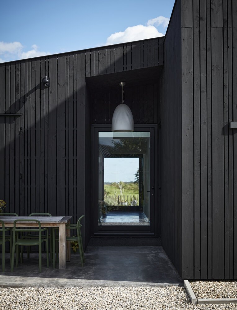 Generous entrance with a beautiful view.