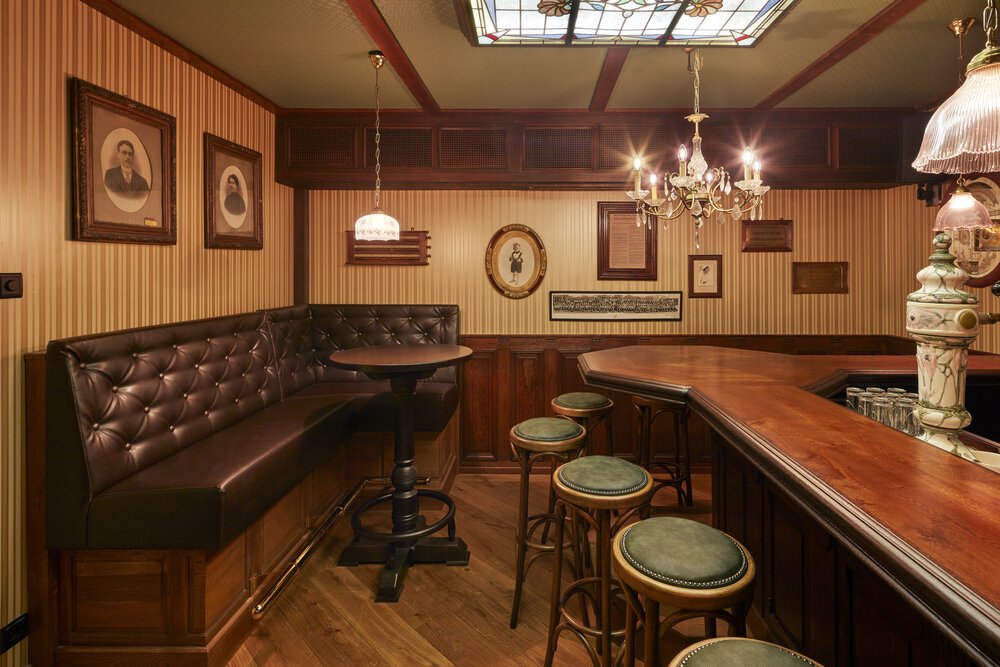 Classic hospitality interior within a commercial building in Rotterdam.