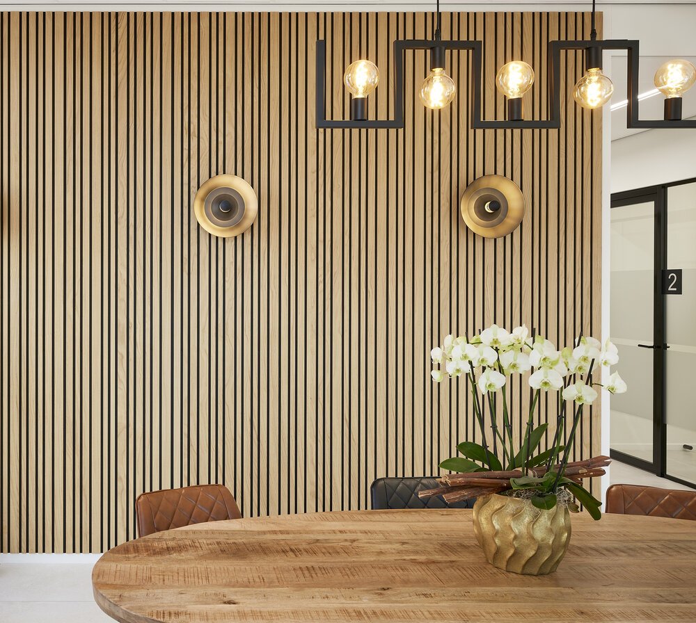 Detail shot of the waiting area.