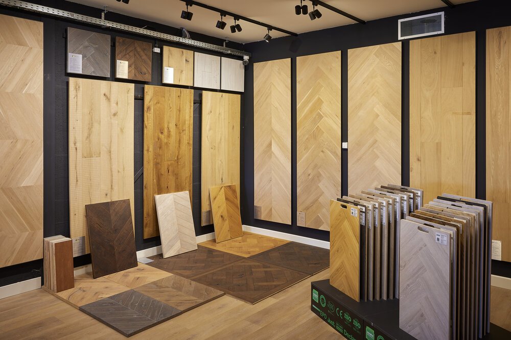 Shop interior photo featuring “Riga’s Classics” at Riga Vloeren en Kozijnen in Amsterdam.