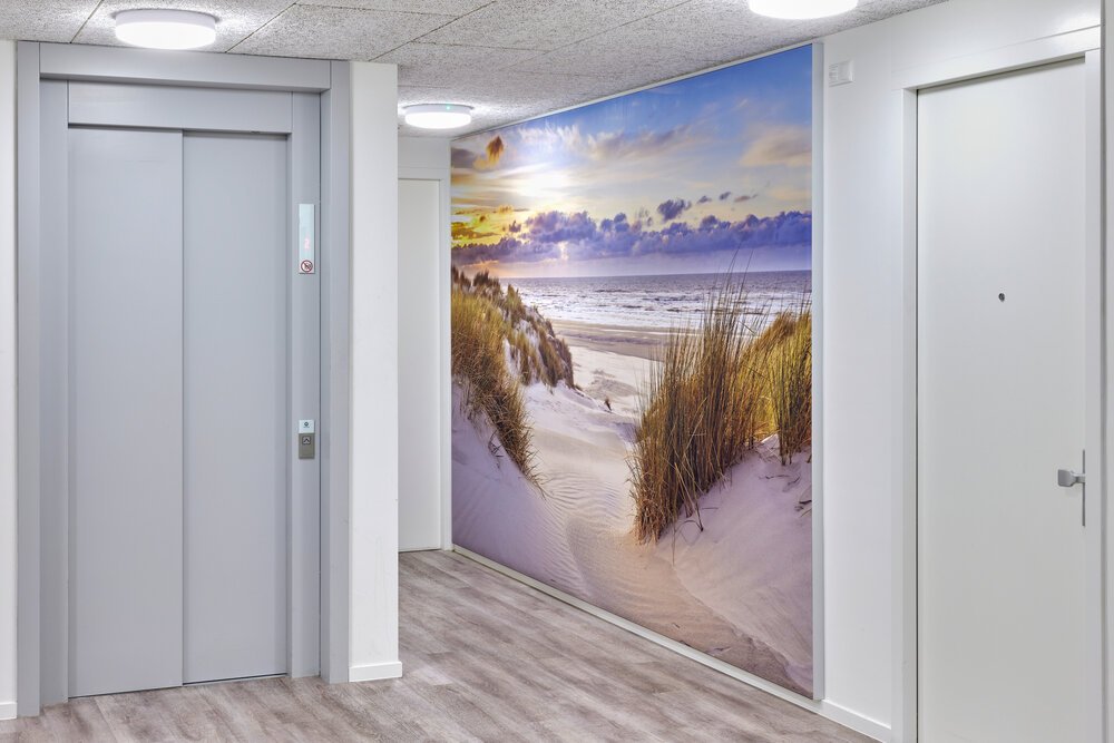 Fresh Wall Visuals provide recognition across the different floors.