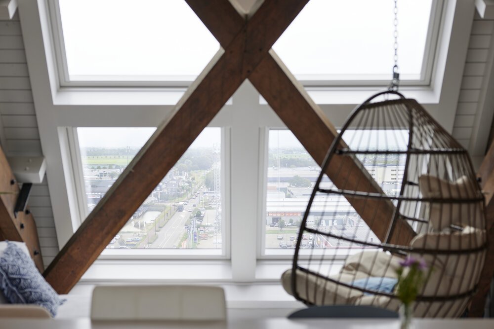 The view through the windows is phenomenal.