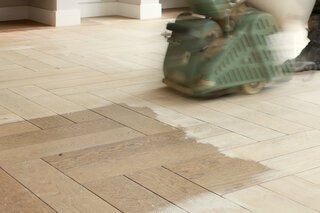 Film & photography about renovating a wooden herringbone floor 