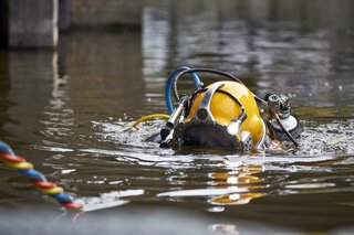 Corporate film about underwater inspections