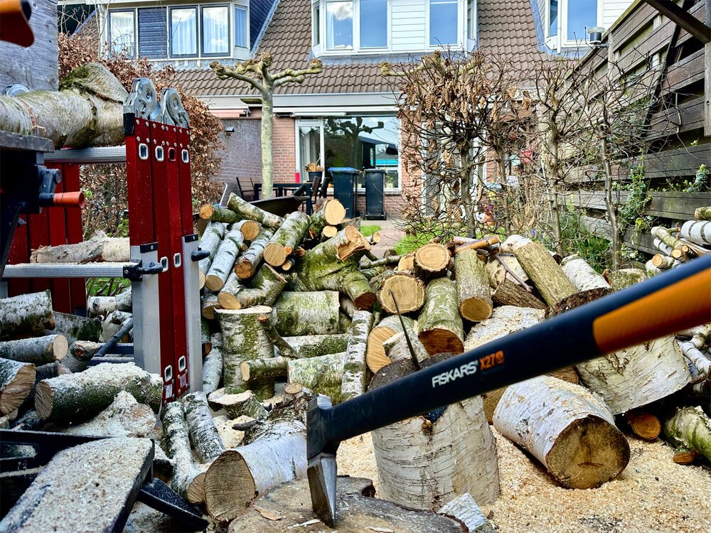 Splitting wood: one of my non-work-related activities.