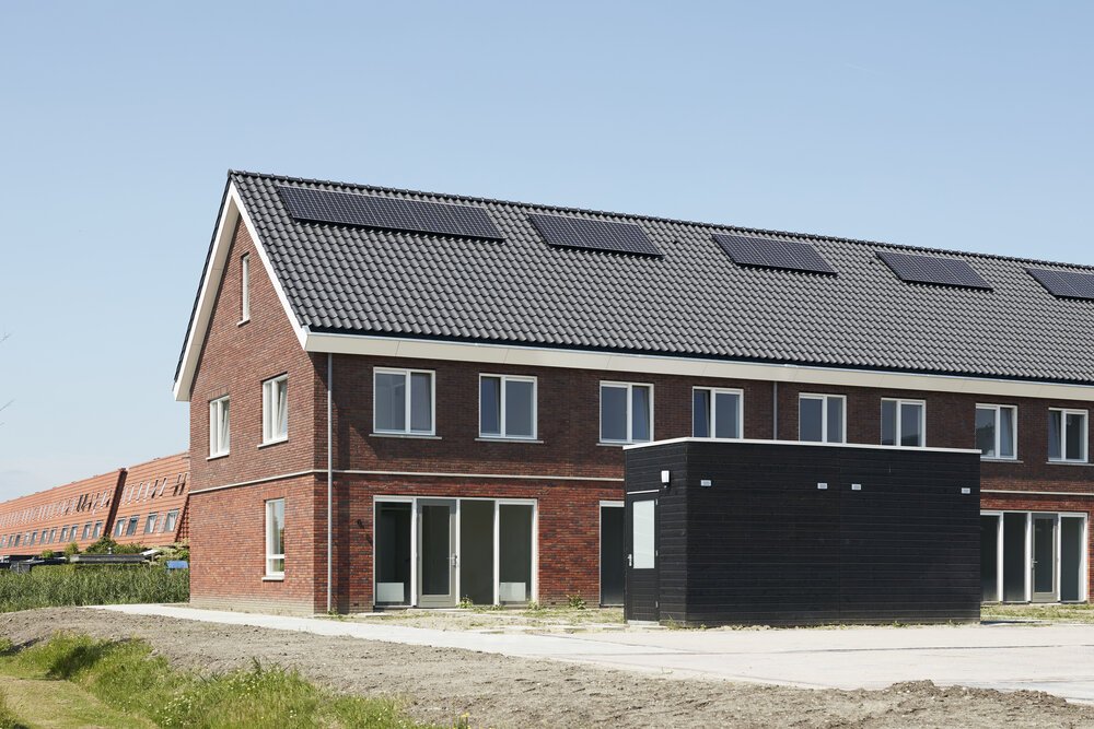 Achteraanzicht opgeleverde huurwoningen (De Verwondering in Nieuwveen)