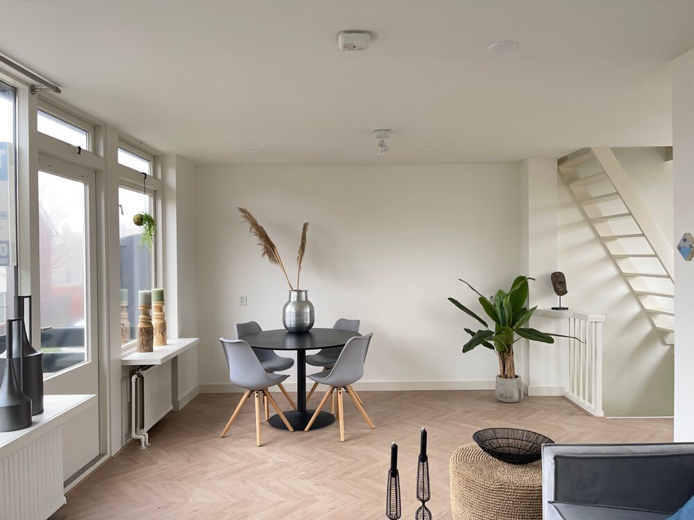 Indeling en eethoek (iPhone 12 Pro Max)