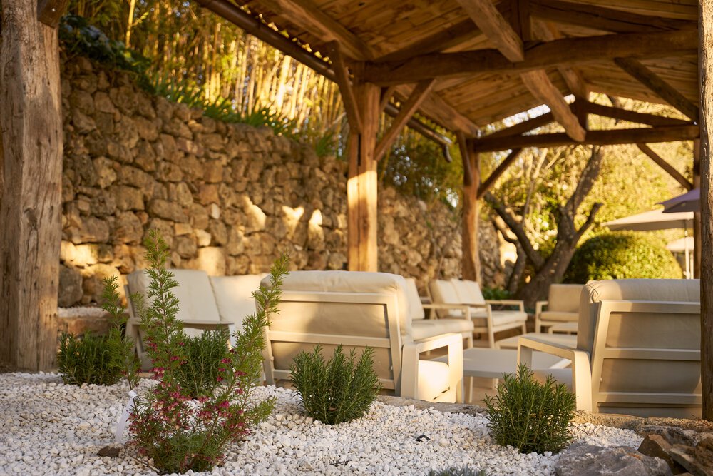 Goed verzorgde tuinen en onderhoud.